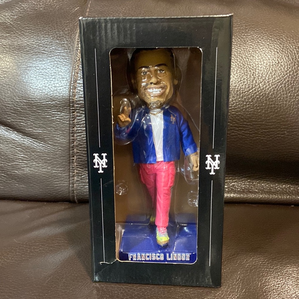 Francisco Lindor streetwear removable jacket. Authentic NEW YORK METS BOBBLEHEAD